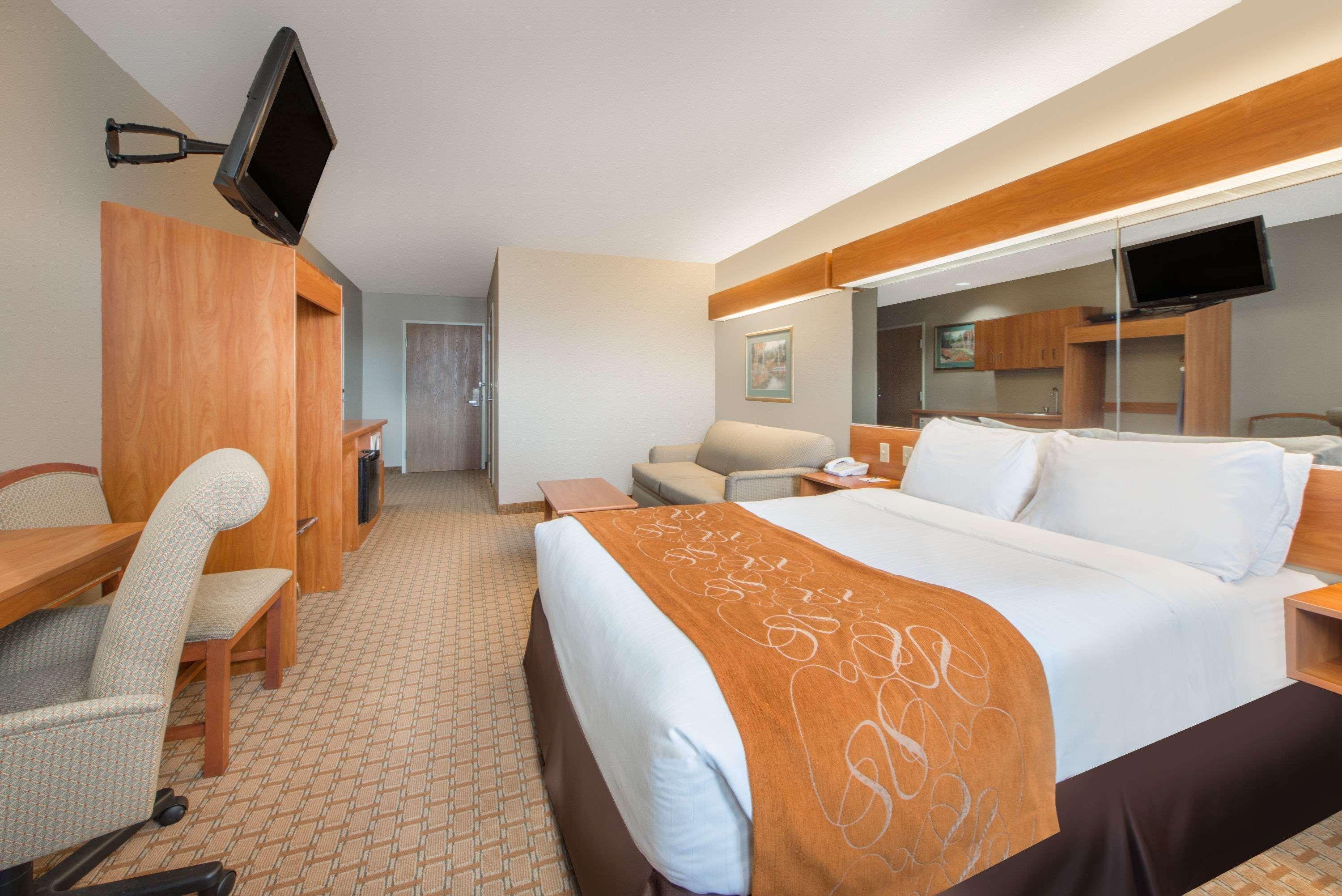 Microtel Inn & Suites Ратон Екстер'єр фото